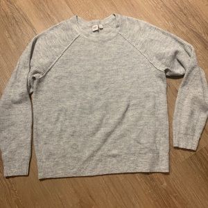 GAP women’s crew neck sweater